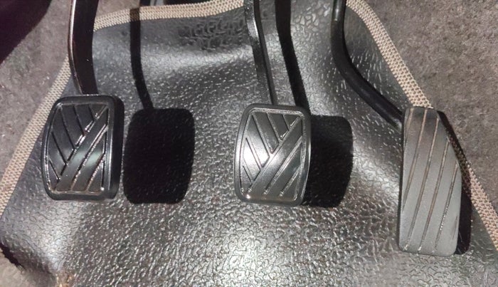 2012 Maruti Wagon R 1.0 LXI CNG, CNG, Manual, 64,643 km, Pedals