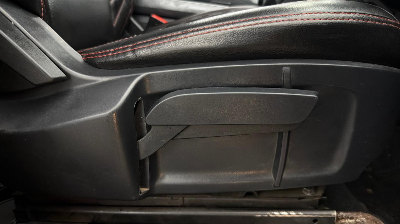 2021 Tata Harrier XT PLUS 2.0L KRYOTEC DARK EDITON, Diesel, Manual, 92,452 km, Driver Side Adjustment Panel