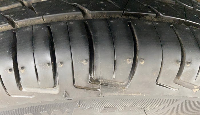 2013 Maruti Alto 800 VXI, Petrol, Manual, 54,674 km, Right Rear Tyre Tread