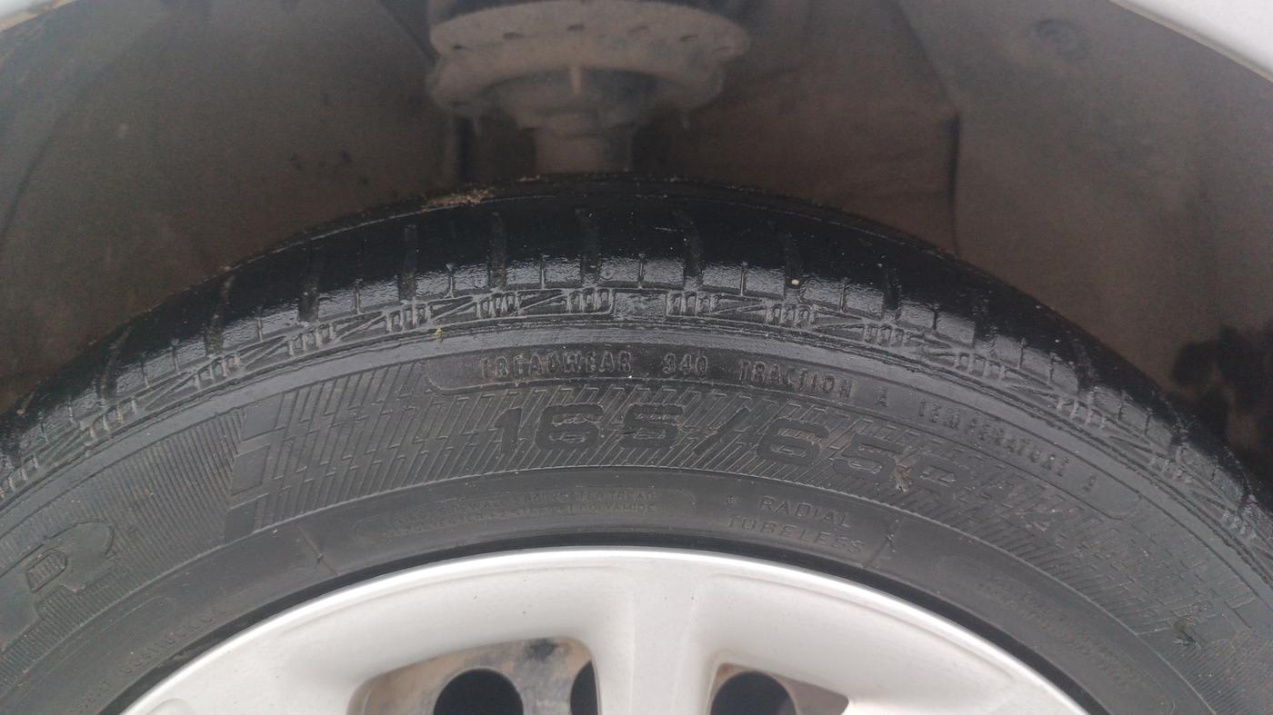 2019 Hyundai Grand i10 SPORTZ 1.2 KAPPA VTVT, Petrol, Manual, 30,228 km, Right Front Tyre Tread