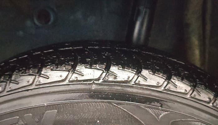 2015 Maruti Celerio VXI AMT, Petrol, Automatic, 23,459 km, Left Rear Tyre Tread