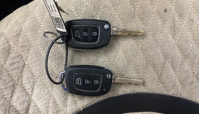 2020 Hyundai Creta E 1.5 DIESEL, Diesel, Manual, 1,20,799 km, Key Close Up