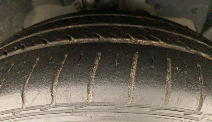 2019 Ford FREESTYLE TITANIUM 1.2 PETROL, Petrol, Manual, 32,485 km, Right Front Tyre Tread
