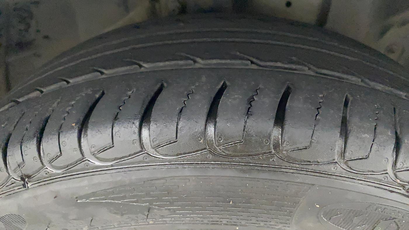 2019 Ford Ecosport TITANIUM 1.5L DIESEL, Diesel, Manual, 47,678 km, Right Front Tyre Tread