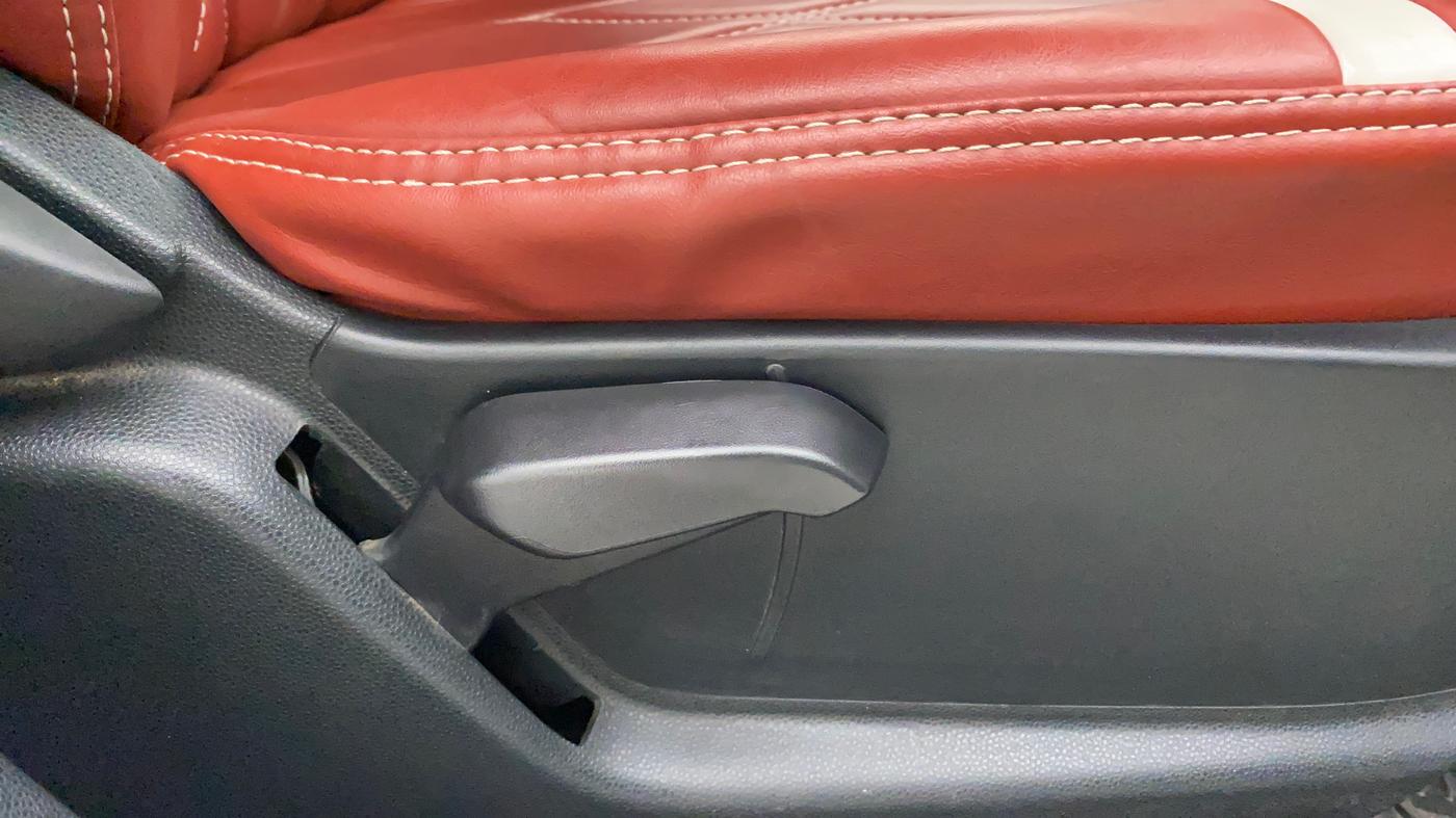 2019 Ford Ecosport TITANIUM 1.5L DIESEL, Diesel, Manual, 47,678 km, Driver Side Adjustment Panel