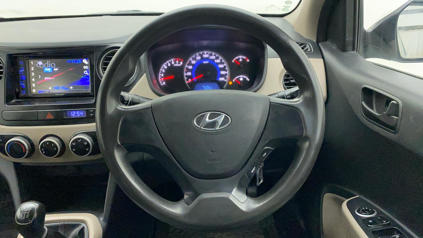2016 Hyundai Grand i10 MAGNA 1.2 KAPPA VTVT, Petrol, Manual, 49,128 km, Steering Wheel Close Up