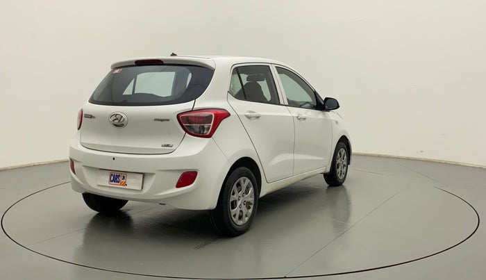 2016 Hyundai Grand i10 MAGNA 1.2 KAPPA VTVT, Petrol, Manual, 49,128 km, Right Back Diagonal