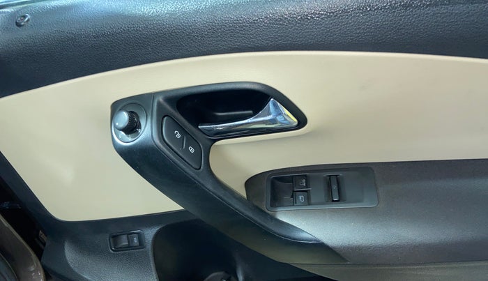 2020 Skoda Rapid ACTIVE 1.0 TSI AT, Petrol, Automatic, 30,267 km, Driver Side Door Panels Control