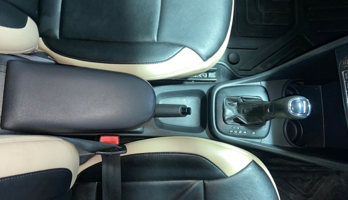 2020 Skoda Rapid ACTIVE 1.0 TSI AT, Petrol, Automatic, 30,267 km, Gear Lever