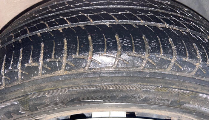 2020 Skoda Rapid ACTIVE 1.0 TSI AT, Petrol, Automatic, 30,267 km, Right Front Tyre Tread