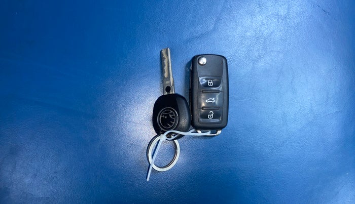 2020 Skoda Rapid ACTIVE 1.0 TSI AT, Petrol, Automatic, 30,267 km, Key Close Up