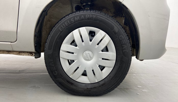 2020 Maruti Alto LXI, Petrol, Manual, 2,542 km, Right Front Wheel