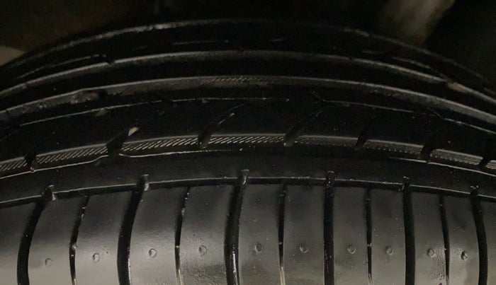 2018 Maruti Baleno DELTA PETROL 1.2, Petrol, Manual, 60,408 km, Left Rear Tyre Tread