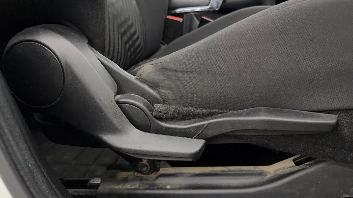 2019 Maruti Swift VXI, CNG, Manual, 65,439 km, Driver Side Adjustment Panel
