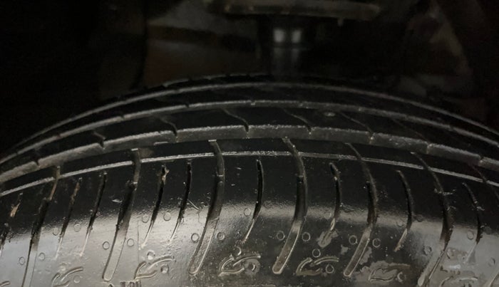 2024 Maruti BREZZA ZXI + SMART HYBRID, Petrol, Manual, 16,601 km, Right Front Tyre Tread