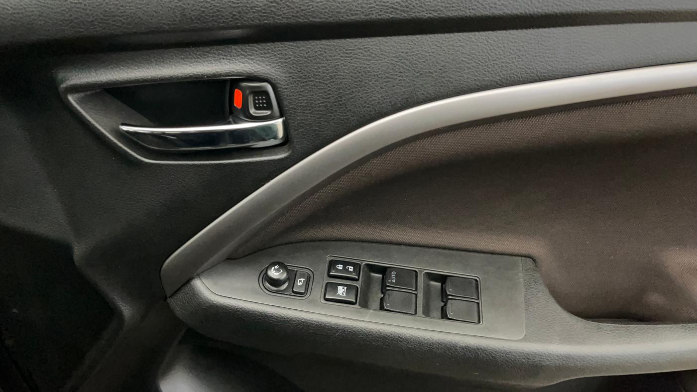 2024 Maruti BREZZA ZXI + SMART HYBRID, Petrol, Manual, 16,641 km, Driver Side Door Panels Control