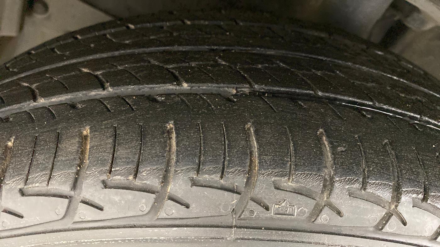 2021 Toyota YARIS G MT, Petrol, Manual, 20,754 km, Left Front Tyre Tread