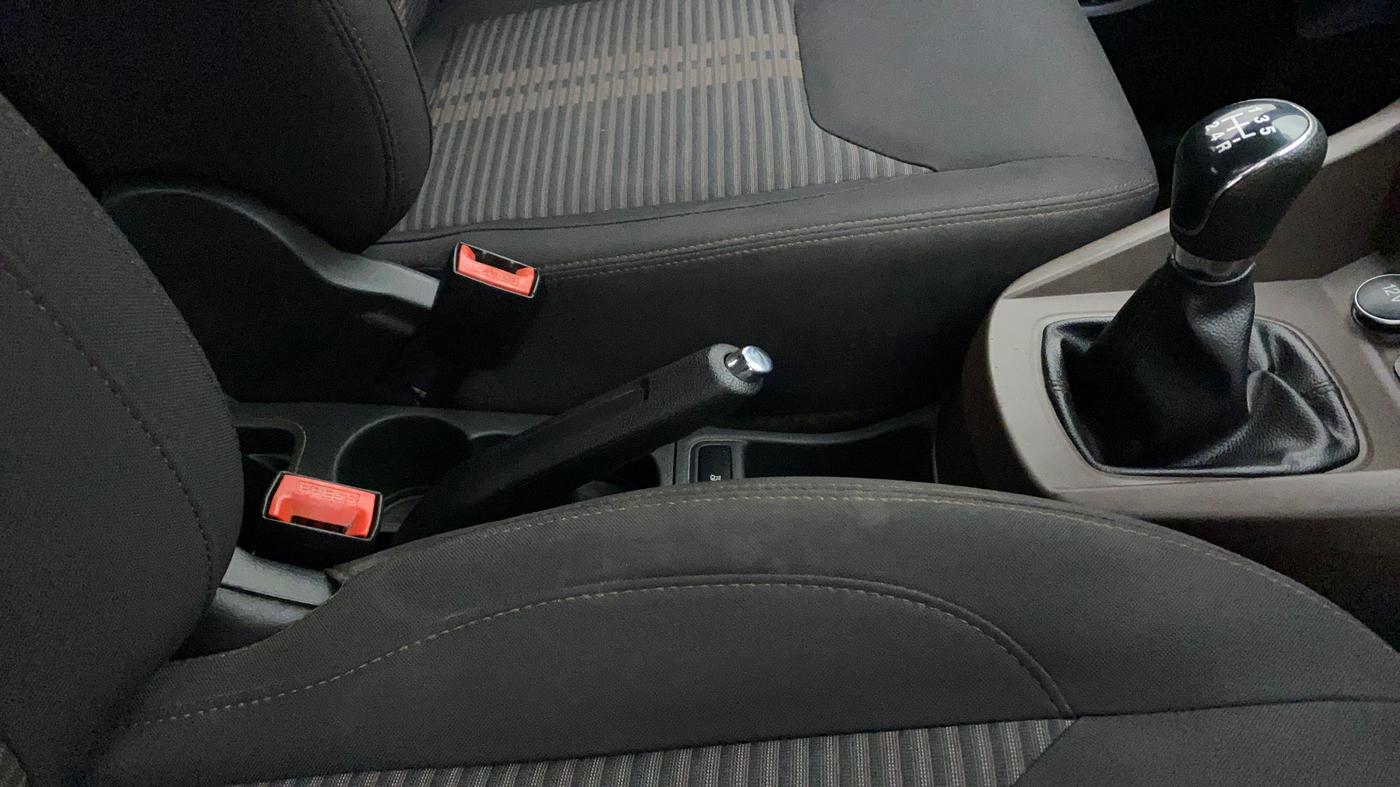 2019 Ford FREESTYLE TITANIUM 1.2 PETROL, Petrol, Manual, 58,579 km, Gear Lever