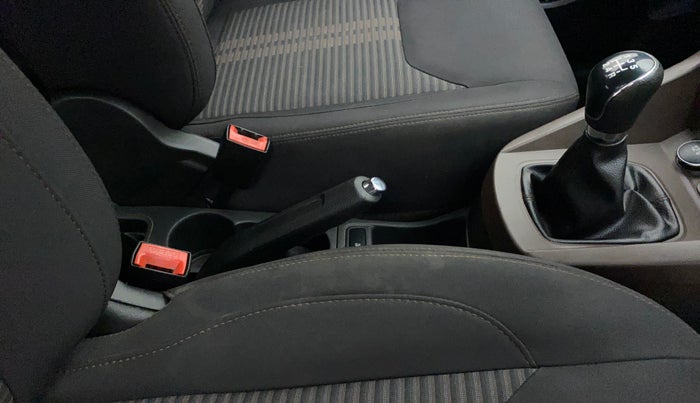 2019 Ford FREESTYLE TITANIUM 1.2 PETROL, Petrol, Manual, 58,579 km, Gear Lever