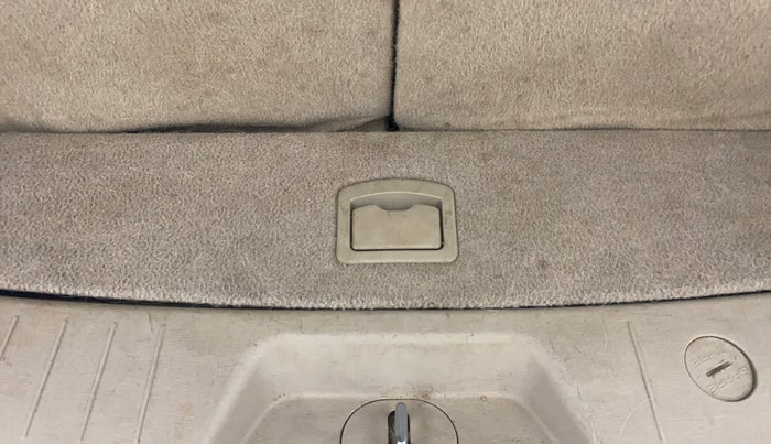 2017 Mahindra XUV500 W10, Diesel, Manual, 98,291 km, Boot Inside