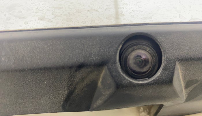 2017 Mahindra XUV500 W10, Diesel, Manual, 98,291 km, Parking Camera