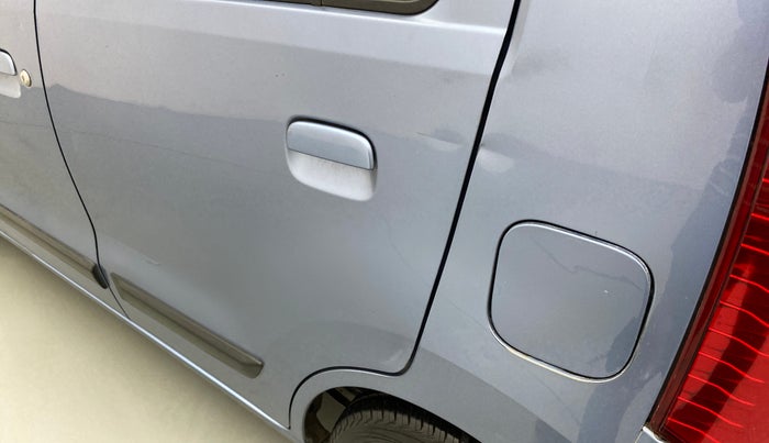 2012 Maruti Wagon R 1.0 VXI, CNG, Manual, 70,689 km, Rear left door - Slightly dented