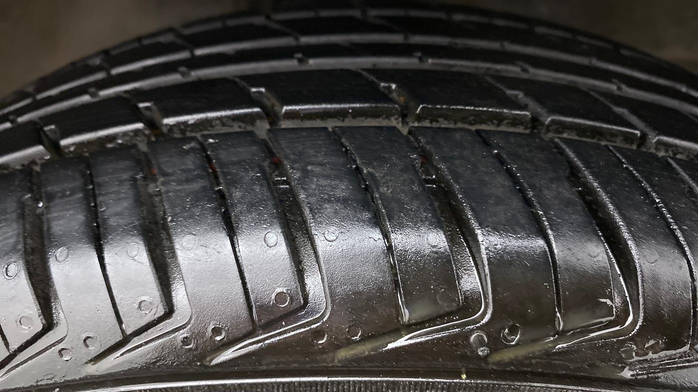 2012 Maruti Wagon R 1.0 VXI, CNG, Manual, 70,689 km, Right Front Tyre Tread