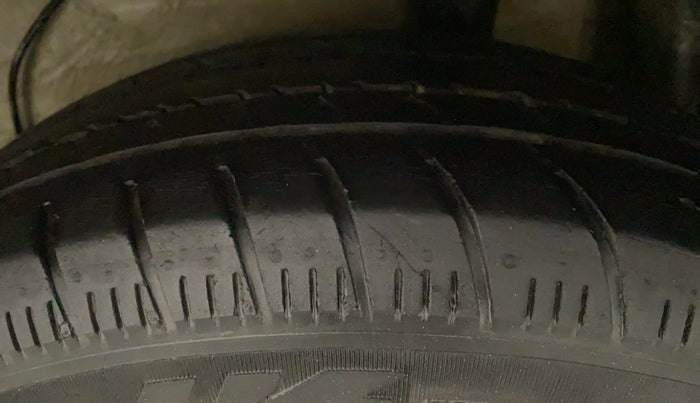 2018 Maruti Celerio VXI (O) CNG, CNG, Manual, 59,200 km, Left Rear Tyre Tread