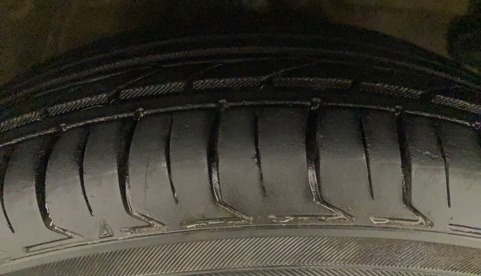 2018 Maruti Celerio VXI (O) CNG, CNG, Manual, 59,200 km, Right Front Tyre Tread