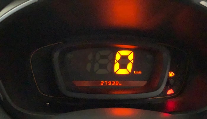 2016 Renault Kwid RXT 1.0, Petrol, Manual, 27,894 km, Odometer Image
