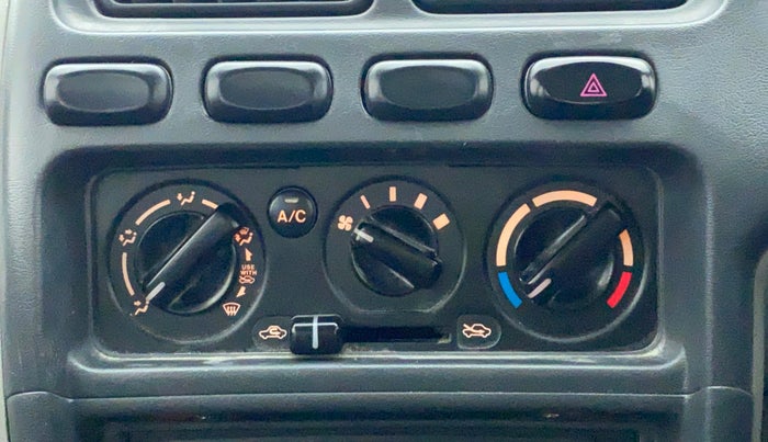 2014 Maruti Alto K10 VXI P, Petrol, Manual, 56,874 km, AC Unit - Directional switch has minor damage
