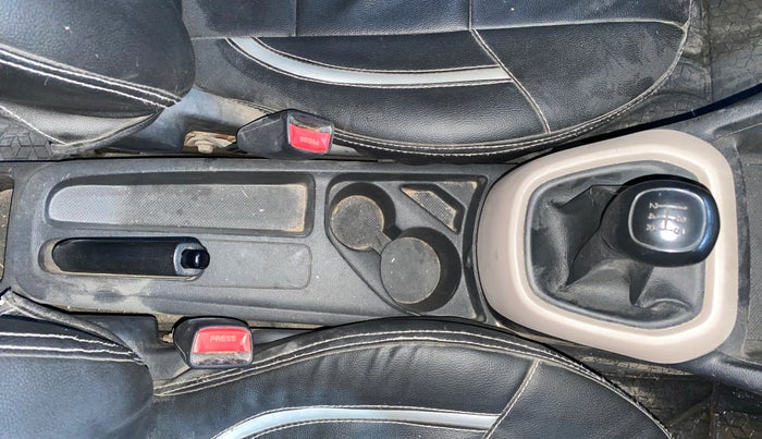 2014 Hyundai Xcent BASE 1.2, Petrol, Manual, 1,23,456 km, Gear Lever