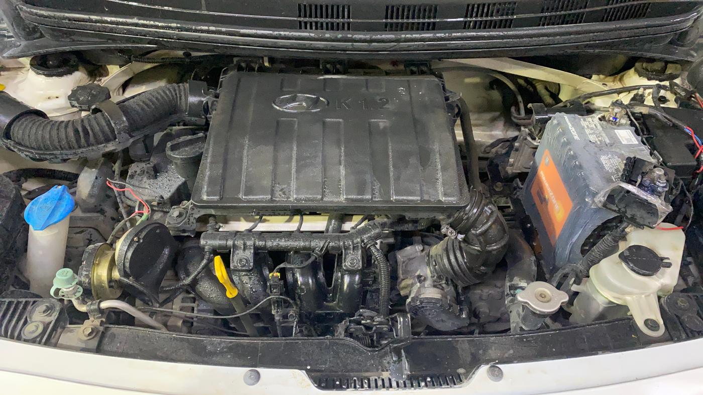 2014 Hyundai Xcent BASE 1.2, Petrol, Manual, 89,569 km, Engine View