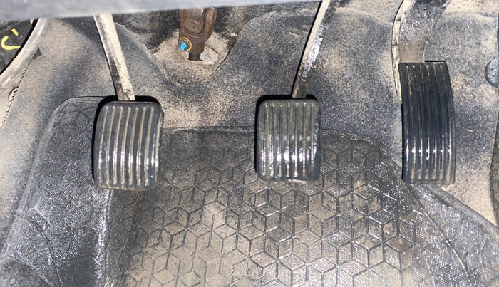 2014 Hyundai Xcent BASE 1.2, Petrol, Manual, 1,23,456 km, Pedals