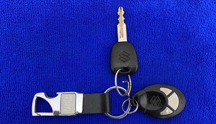 2011 Maruti Alto K10 LXI, Petrol, Manual, 58,924 km, Key Close Up
