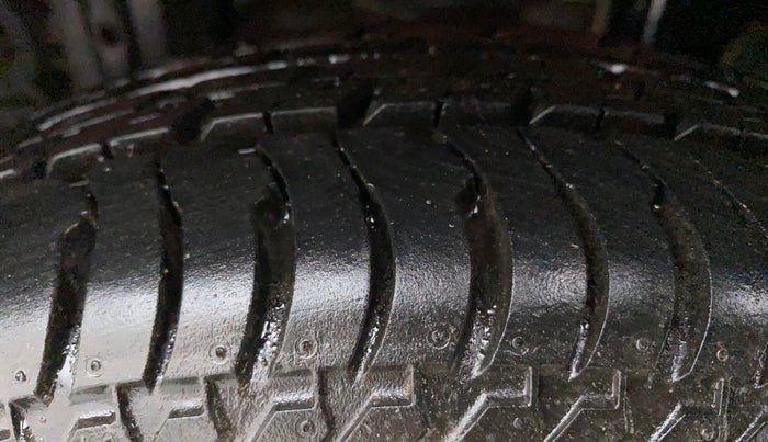 2011 Maruti Alto K10 LXI, Petrol, Manual, 58,924 km, Right Rear Tyre Tread