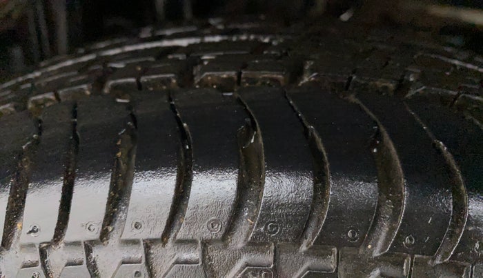 2011 Maruti Alto K10 LXI, Petrol, Manual, 58,924 km, Left Rear Tyre Tread