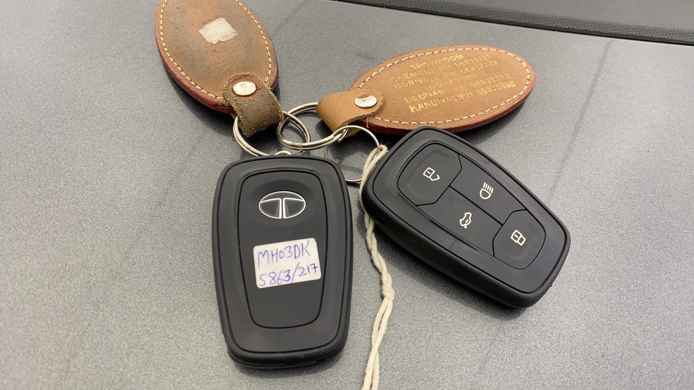 2020 Tata TIGOR XZA PLUS PETROL, Petrol, Automatic, 11,016 km, Key Close Up