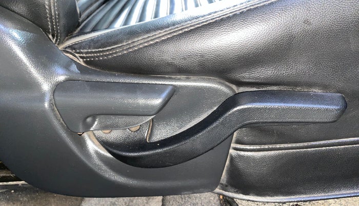 2016 Honda BR-V 1.5L I-VTEC VX, Petrol, Manual, 54,451 km, Driver Side Adjustment Panel