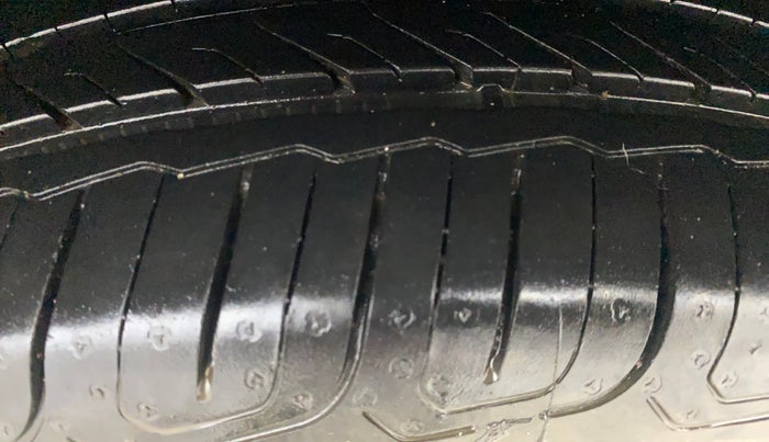 2019 Ford Ecosport TITANIUM 1.5L SIGNATURE EDITION (SUNROOF) PETROL, Petrol, Manual, 53,991 km, Left Rear Tyre Tread