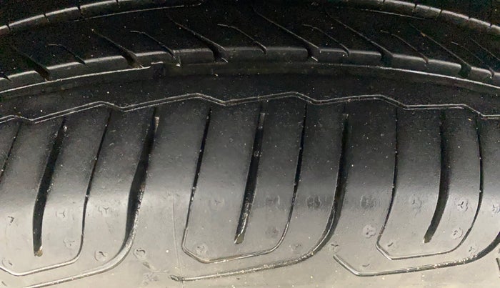 2019 Ford Ecosport TITANIUM 1.5L SIGNATURE EDITION (SUNROOF) PETROL, Petrol, Manual, 53,991 km, Right Rear Tyre Tread