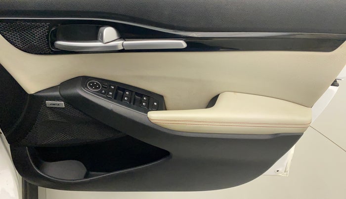 2020 KIA SELTOS GTX PLUS 1.4 PETROL, Petrol, Manual, 20,450 km, Driver Side Door Panels Control