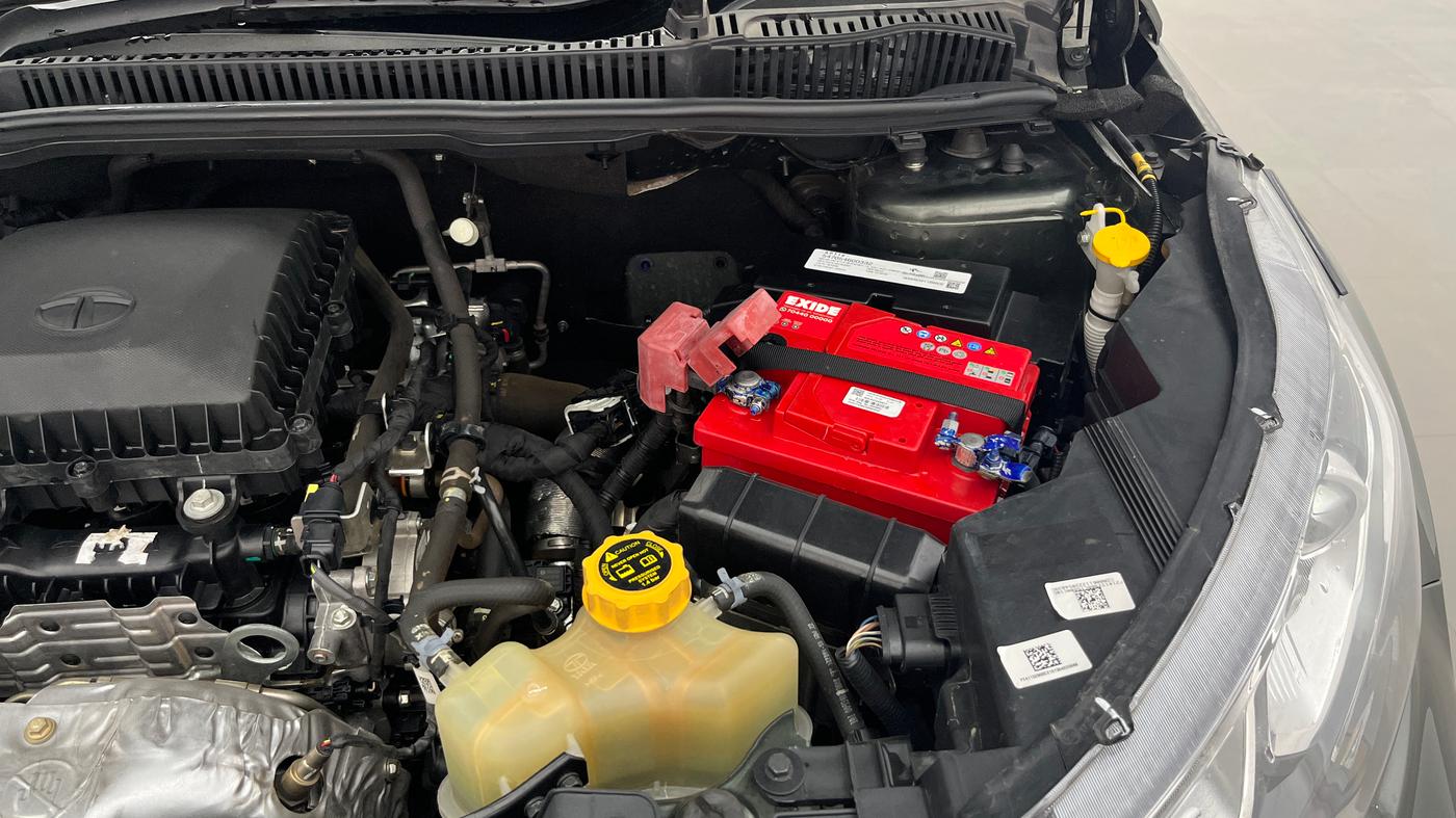 2022 Tata NEXON XZA PLUS (HS) PETROL, Petrol, Automatic, 24,827 km, Engine View - Left