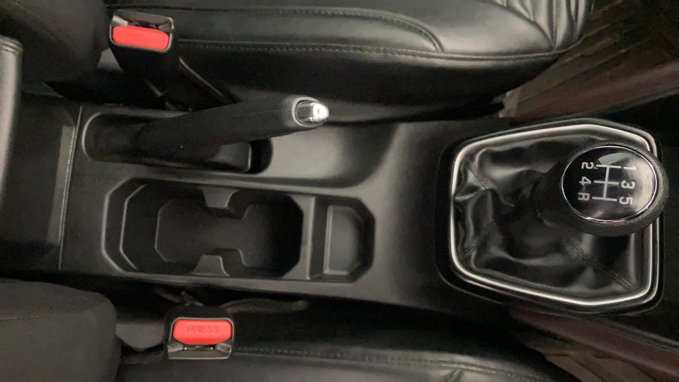 2022 Maruti Grand Vitara ZETA SMART HYBRID, Petrol, Manual, 21,640 km, Gear Lever