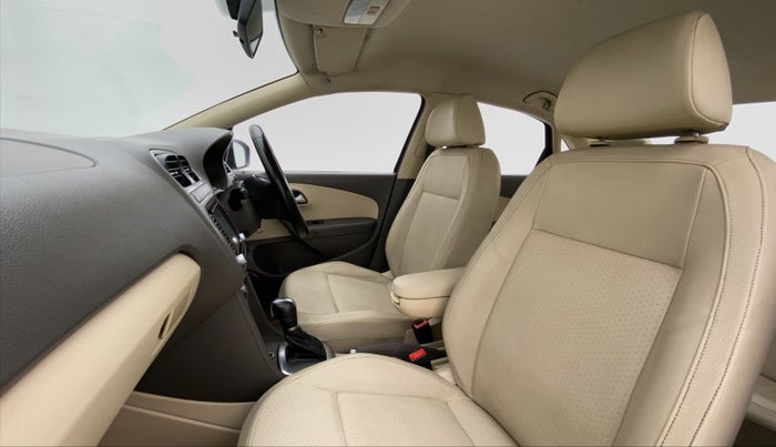 2015 Volkswagen Vento HIGHLINE TDI AT, Diesel, Automatic, 63,344 km, Right Side Front Door Cabin