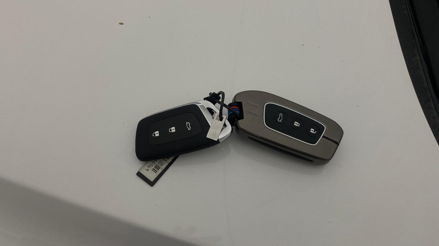 2024 MG HECTOR PLUS SHARP PRO 2.0 TURBO DIESEL 7 STR, Diesel, Manual, 25,742 km, Key Close Up