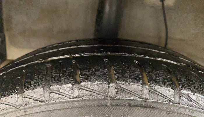 2022 Hyundai GRAND I10 NIOS SPORTZ 1.2 KAPPA VTVT CNG, CNG, Manual, 55,242 km, Right Rear Tyre Tread