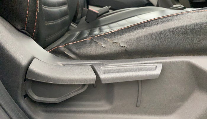 2022 Hyundai GRAND I10 NIOS SPORTZ 1.2 KAPPA VTVT CNG, CNG, Manual, 55,242 km, Driver Side Adjustment Panel