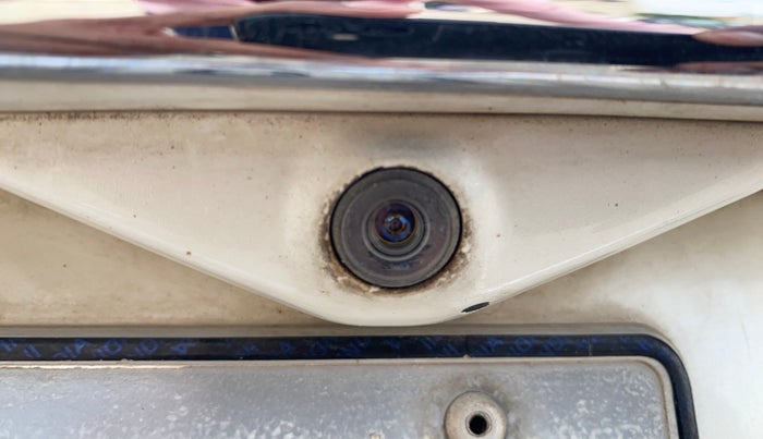 2017 Tata Hexa XTA 4X2 6 STR, Diesel, Automatic, 57,257 km, Parking Camera