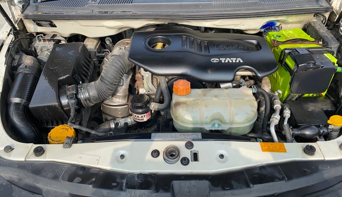 2017 Tata Hexa XTA 4X2 6 STR, Diesel, Automatic, 57,257 km, Engine View